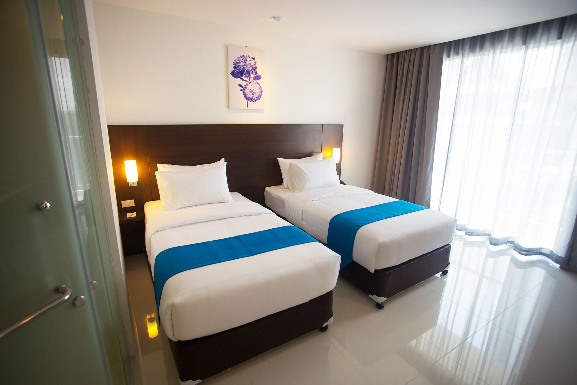 Rodina Beach Hotel Pantai Jomtien Luaran gambar