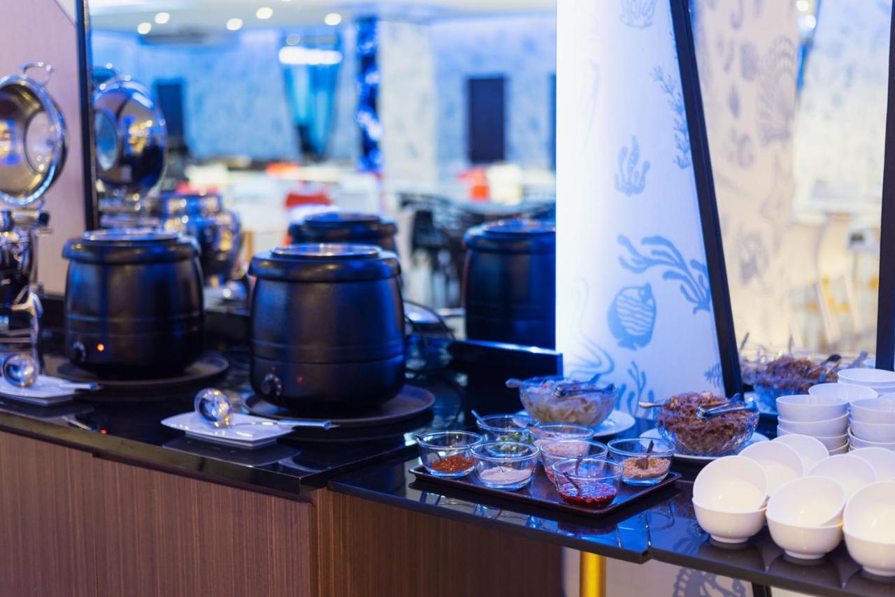 Rodina Beach Hotel Pantai Jomtien Luaran gambar