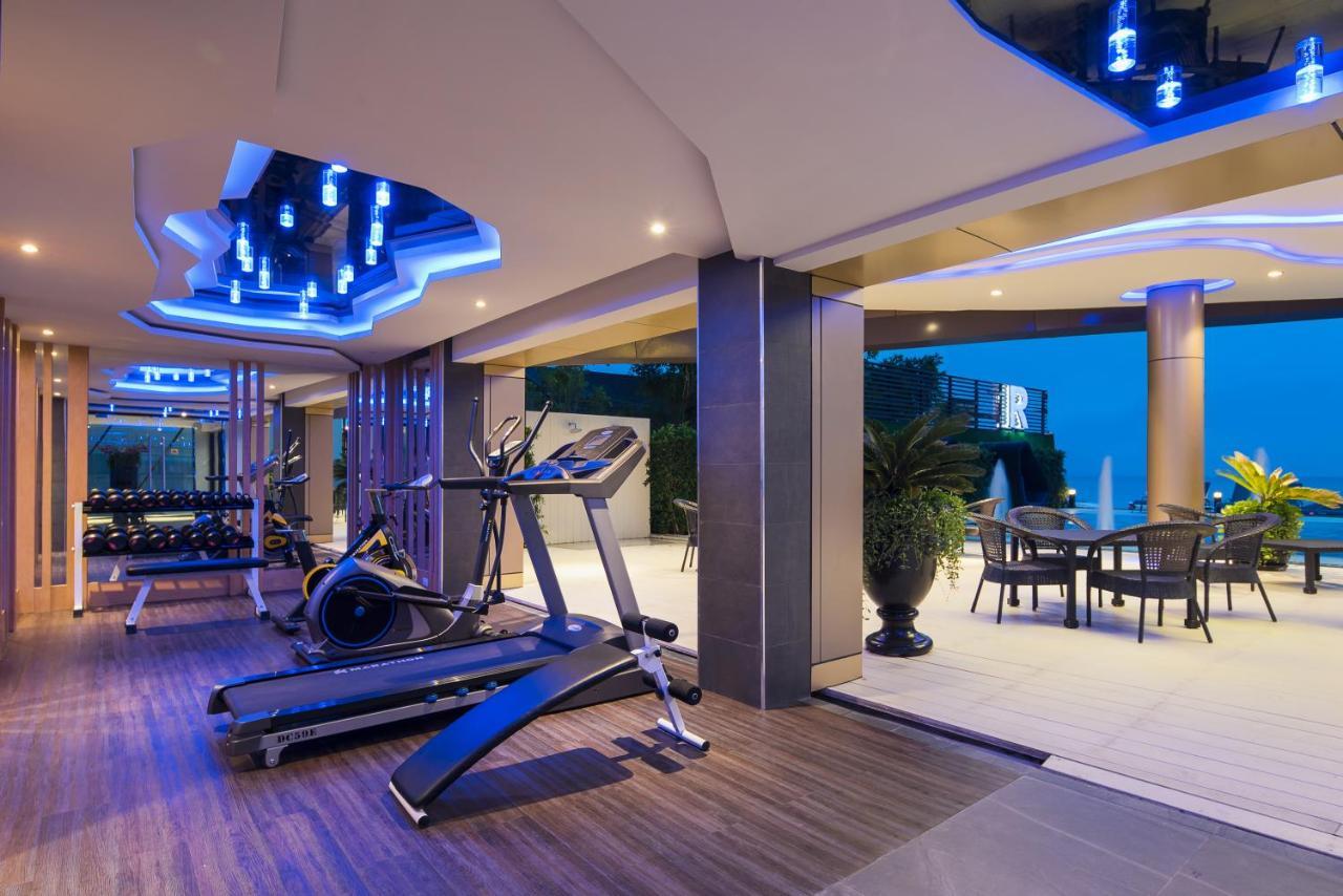 Rodina Beach Hotel Pantai Jomtien Luaran gambar
