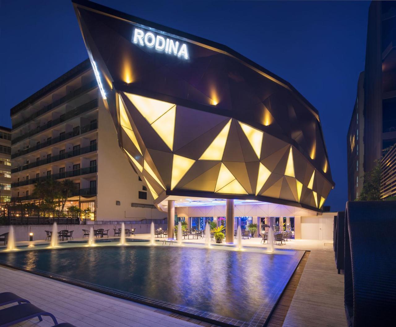 Rodina Beach Hotel Pantai Jomtien Luaran gambar